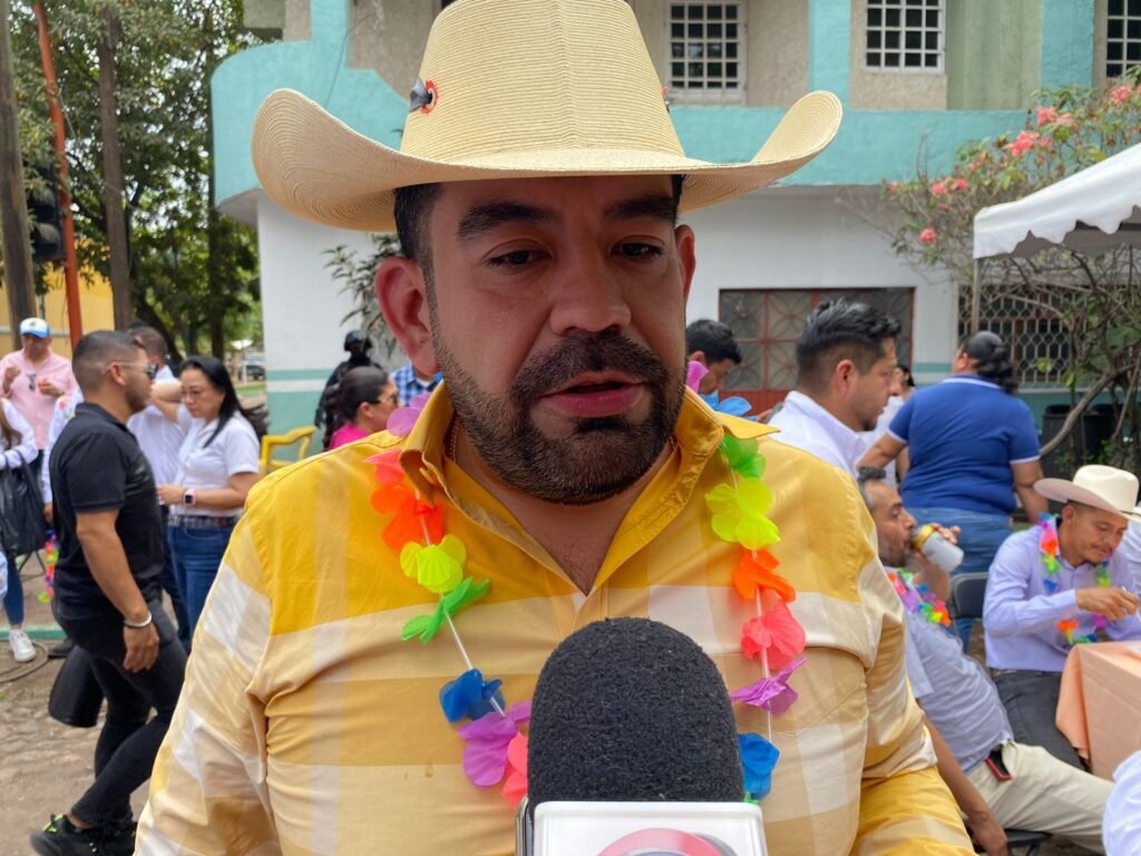 Diputado Huacus llama a la unidad en el PRD Michoacán 2 img 20240128 wa00188823139822736216137