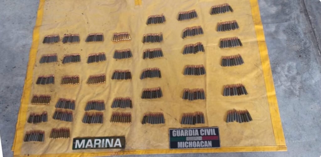 Guardia Civil y Semar aseguran más de 400 cartuchos útiles en Tumbiscatío 2 img 20240217 wa01168853341632186544346
