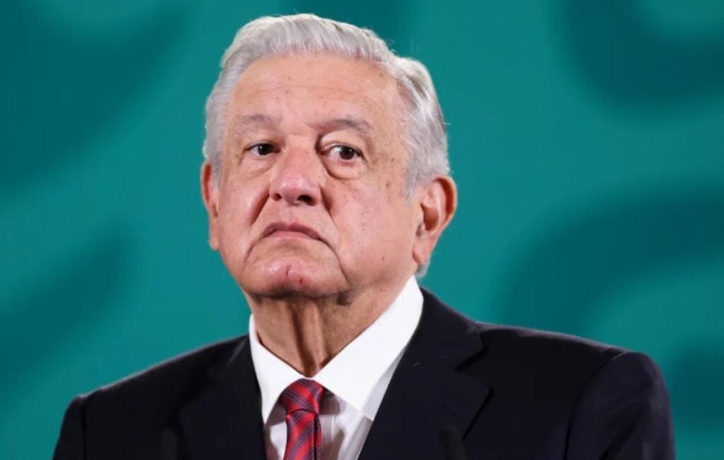 Fuera de Lugar: Lenta Agonía 3 amlo