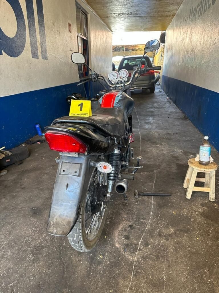 Catea FGE taller en Álvaro Obregón y asegura dos motocicletas con alteraciones en sus medios de identificación 3 img 20240325 wa00128441380106865753559