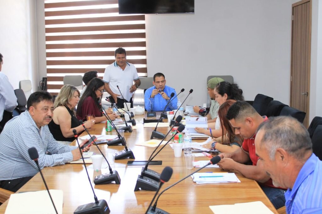 Aprueban licencia a Bladimir González, pide licencia para contender por la alcaldía de Morelia 3 Bladimir Gonzalez 2