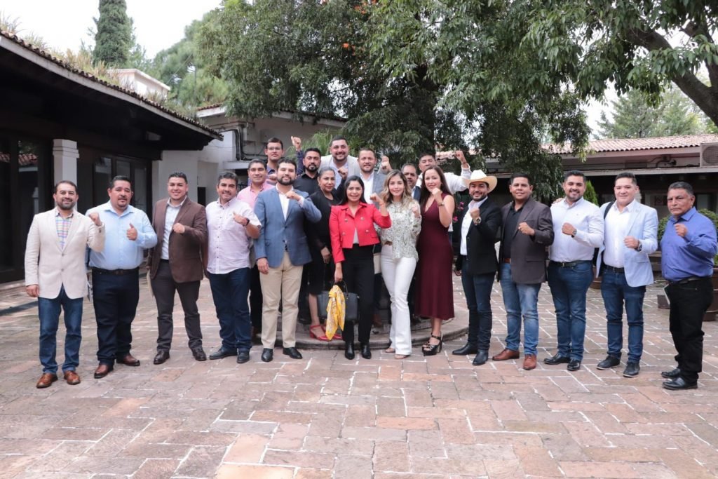 Araceli Saucedo a un paso de MORENA en el Senado sera decision colectiva PRD Michoacan