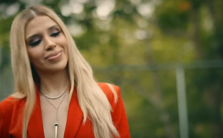 Emma Coronel Debuta como Modelo en Video Musical y Revela Nuevas Facetas de Su Vida Tras Su Liberacion 3