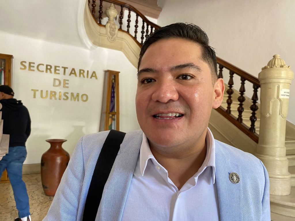Pobladores juntaron 14 mdp para restaurar templo del Señor de los Milagros: Edil Nuevo Parangaricutiro 5 Pobladores juntaron 14 mdp para restaurar templo del Senor de los Milagros Edil Nuevo Parangaricutiro 9