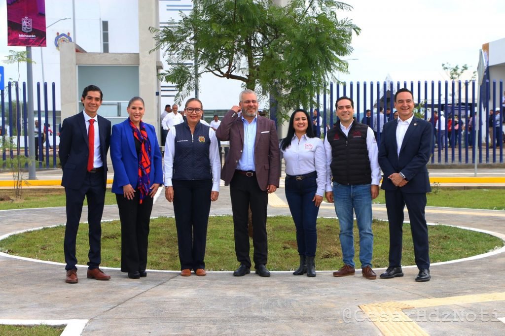 Reforma Constitucional en Michoacan Alfredo Ramirez Bedolla Anuncia Establecimiento de Presupuesto Estatal Fijo para la UMSNH6
