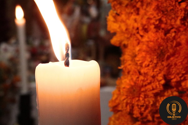 Conoce cuándo será la Fiesta de la Flor de Cempasúchil en el Colegio, Tarímbaro 5 Altar decorado con flor de cempasuchil en Michoacan