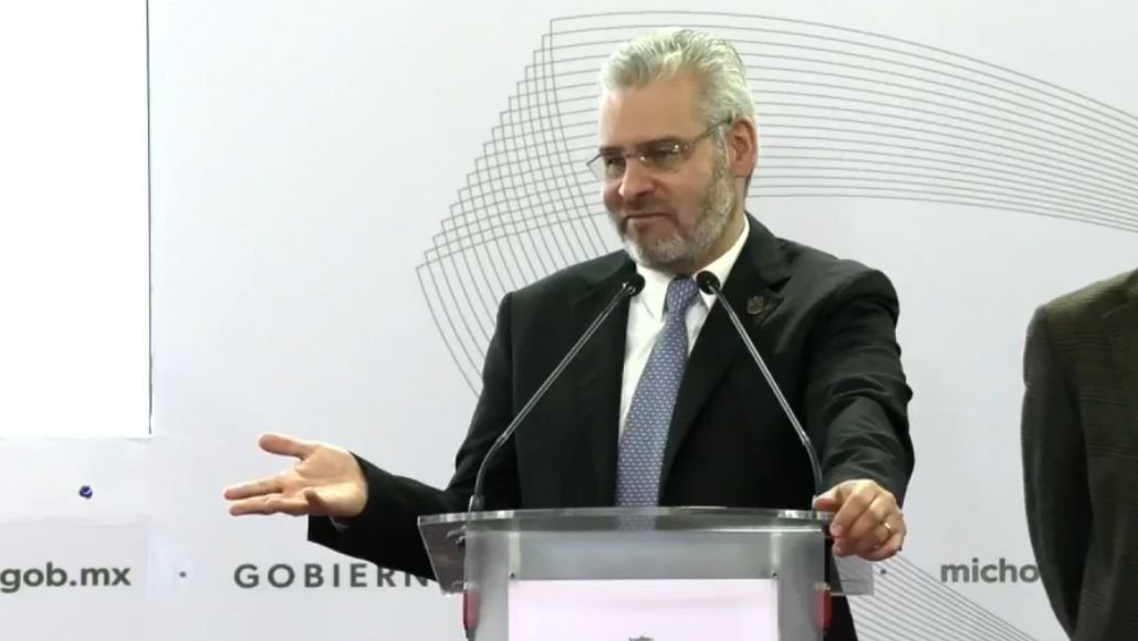 No hay devaluacion aumento del dolar respecto al peso beneficia a los michoacanos Bedolla