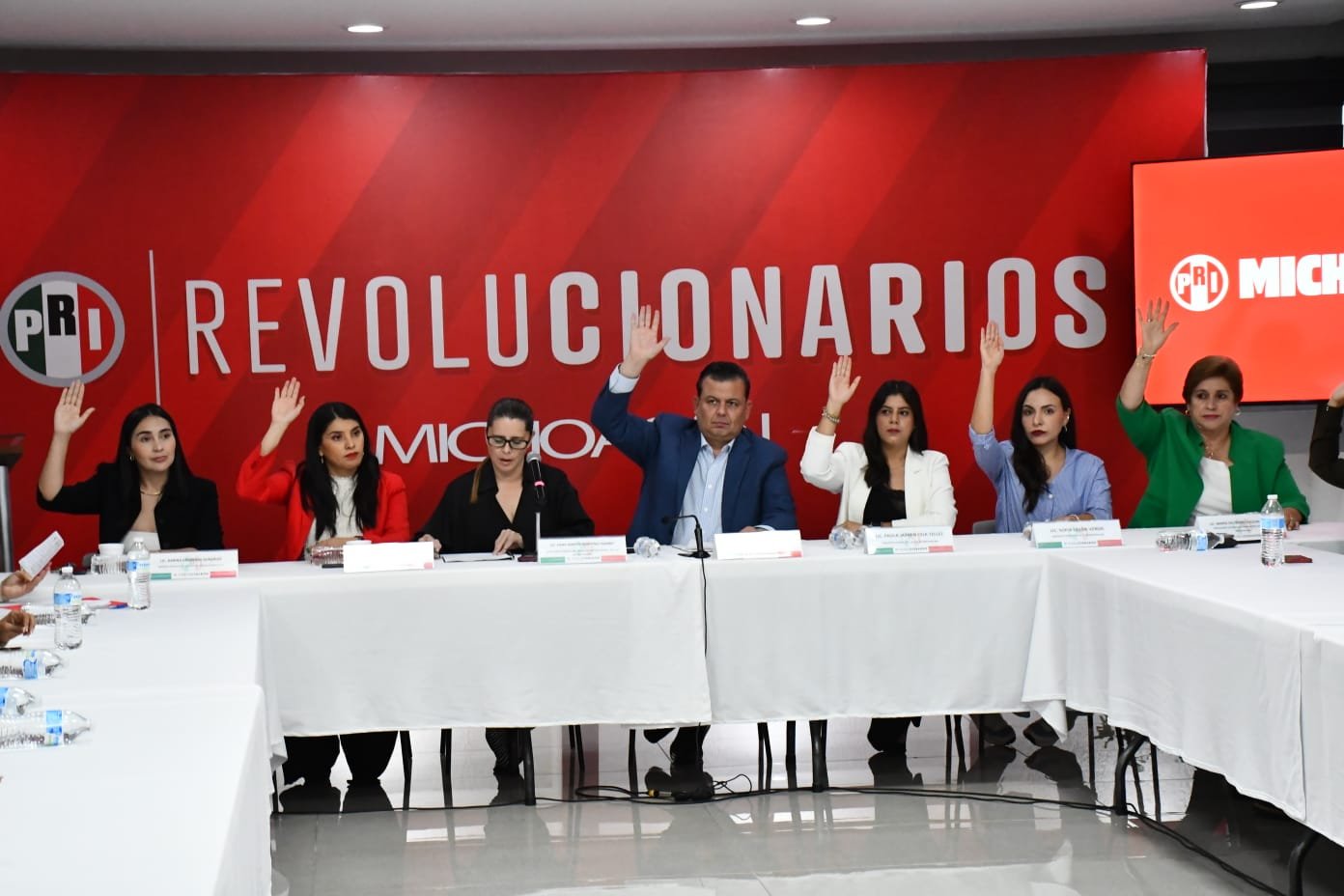 PRI Michoacan Inicia Procedimiento de Expulsion Contra Xochitl Ruiz y Gloria Tapia