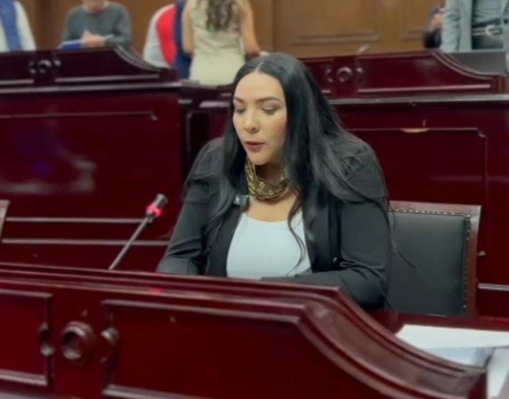 Diputada Adriana Campos Huirache del PRI solicita al Congreso de Michoacán información sobre posible desacato en la discusión de la reforma judicial 2 Diputada Adriana Campos Huirache del PRI solicita al Congreso de Michoacan informacion sobre posible desacato en la discusion de la reforma judicial