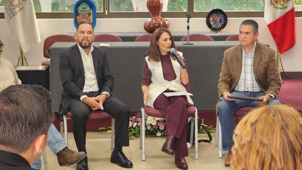 Nalleli Pedraza fomenta el conocimiento al derecho a migrar 98