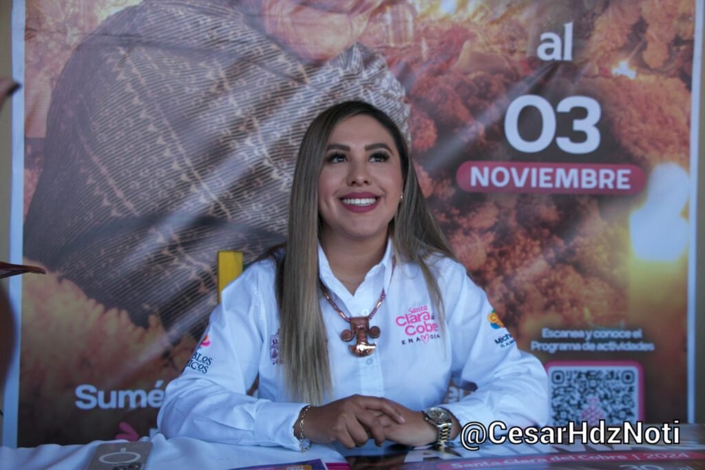 Presidenta Dayana presume el cobre de Santa Clara: aplaude corset usado en el FICM 3 Presidenta Dayana presume el cobre de Santa Clara aplaude corset usado en el FICM 87