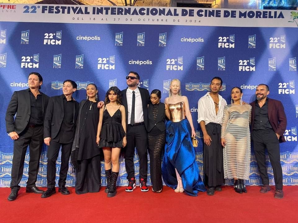 Presidenta Dayana presume el cobre de Santa Clara: aplaude corset usado en el FICM 2 Presidenta Dayana presume el cobre de Santa Clara aplaude corset usado en el FICM 90