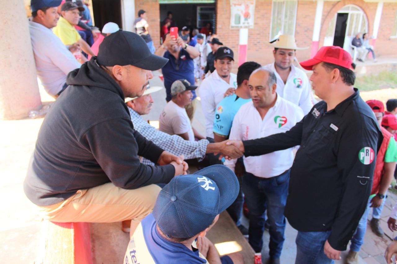 En la primera semana de campana caminamos todo Irimbo vamos por la segunda vuelta Memo Valencia