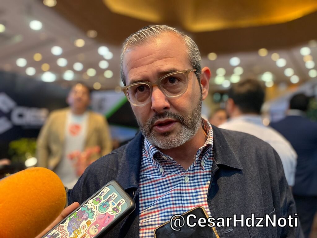 Mientras hay amor, el papelito es nada más para formalizar: Cussi al convenio de seguridad de Bedolla 2 Mientras hay amor el papelito es nada mas para formalizar Cussi al convenio de seguridad de Bedolla
