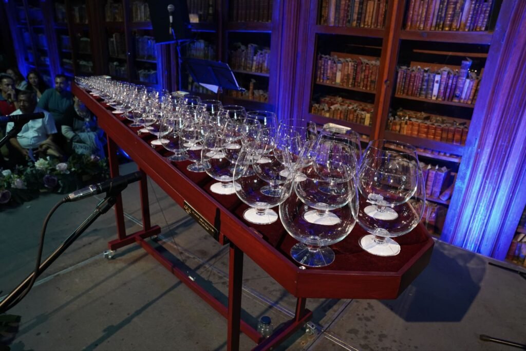 Sonidos de cristal: La magia de Glass Duo en el FMM 2024 4 img 20241117 wa00187401816588459886666