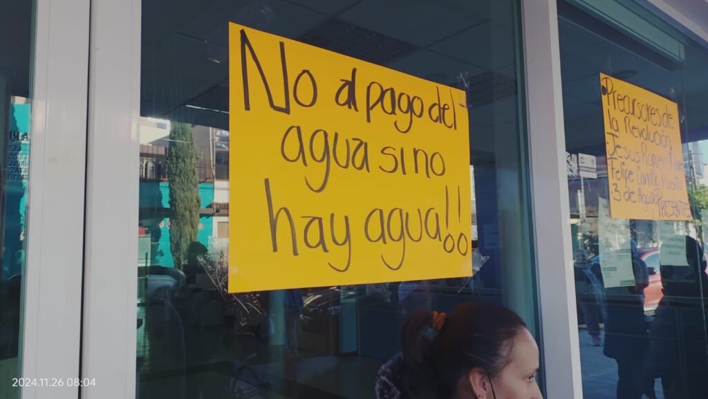 Morelianos exhiben deficiencias del OOAPAS “No al pago si no hay agua” 3 img 20241126 wa00205988526162110340900