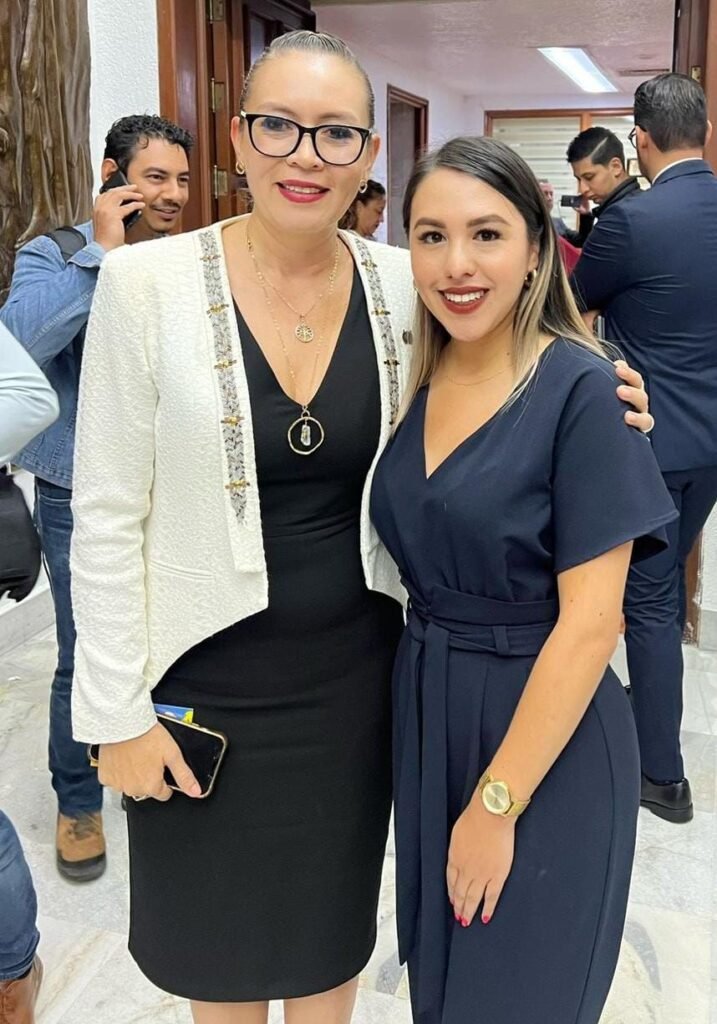Dayana Pérez Mendoza respalda la iniciativa de Ley aprobada por el Congreso del Estado para la autonomía de la UMSNH 2 img 20241130 wa00437062627235207441160