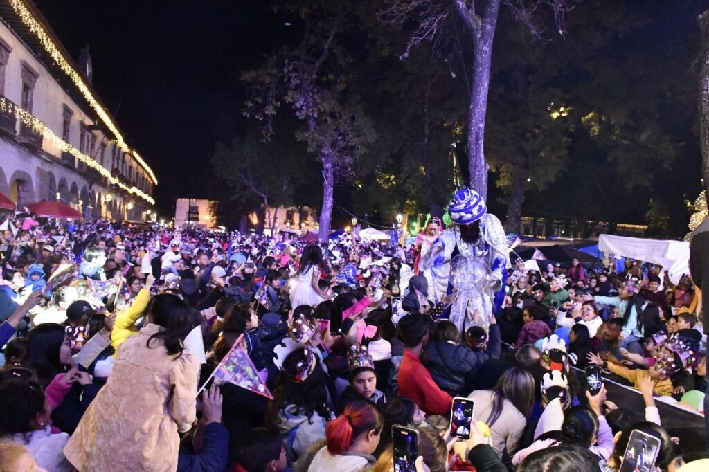 Los Reyes Magos llenarán de magia este domingo a Pátzcuaro 3 Los Reyes Magos llenaran de magia este domingo a Patzcuaro 78