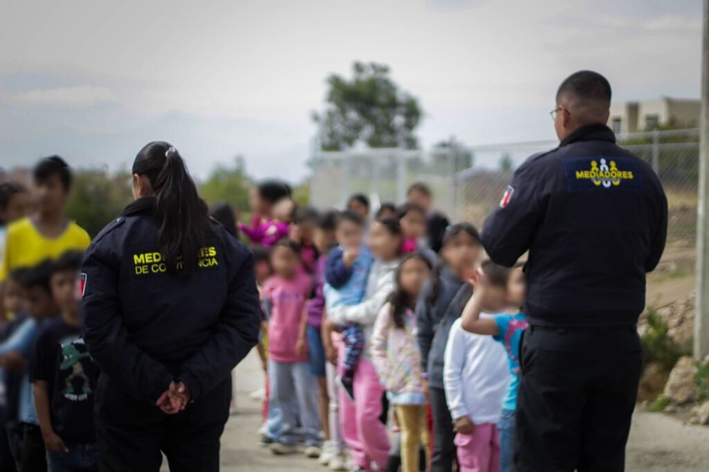 Policía Morelia lleva alegría a niñas y niños en el Día de Reyes 2 img 20250106 wa00702114368918011240160