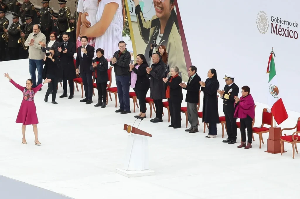 sheinbaum envia mensaje trump informe 100 dias gobierno zocalo