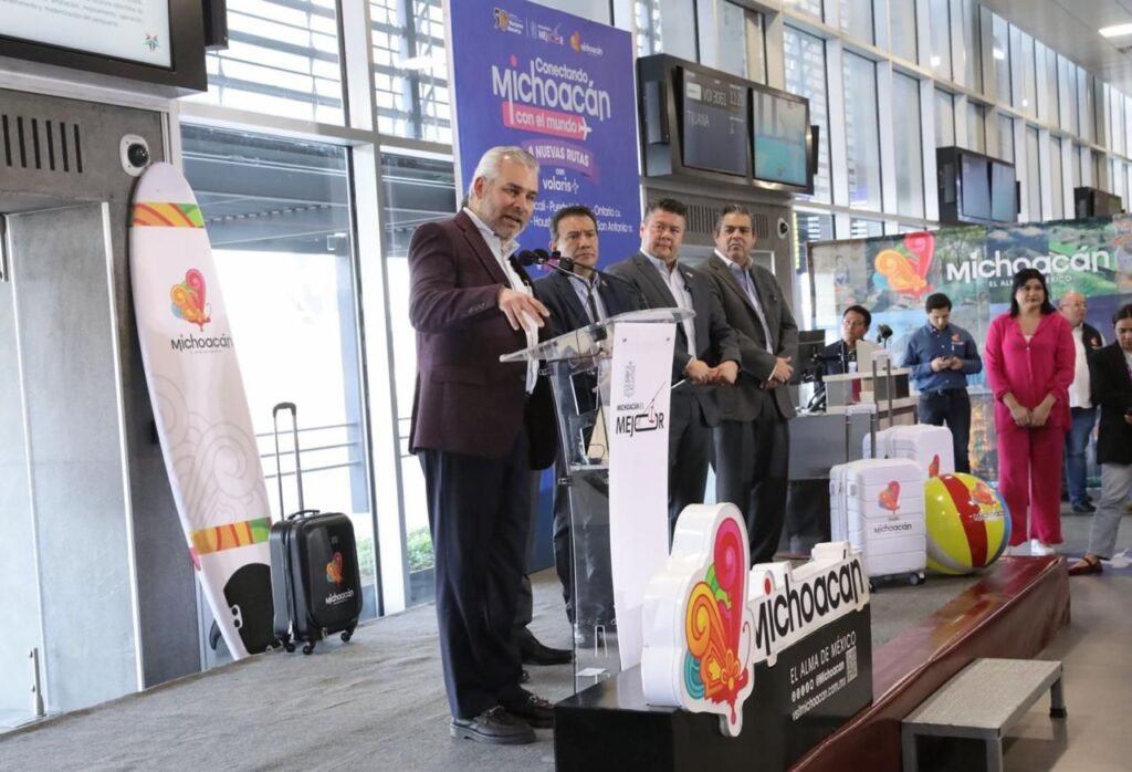 Nuevas rutas aéreas elevan a Michoacán en turismo: Bedolla 2 img 20250214 wa00706970314132733919755