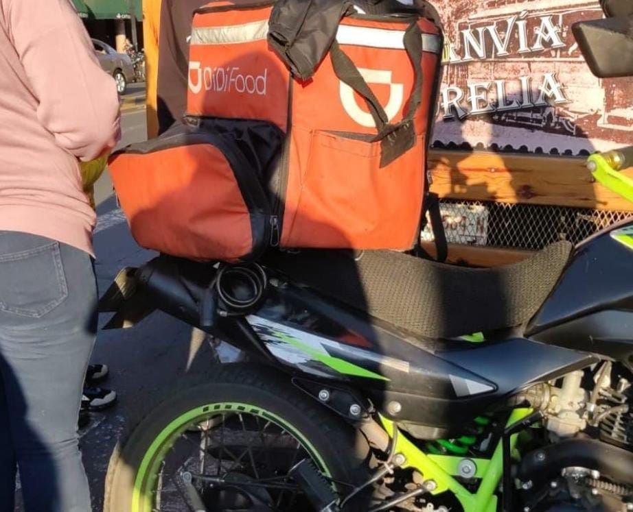 Repartidor de plataforma atropella a un hombre de la tercera edad y termina sin signos vitales en el centro de Morelia 2 img 20250216 wa00623244254060371290648