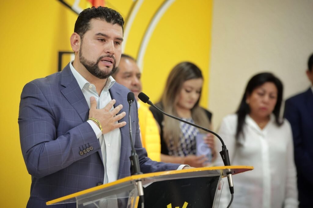 Octavio Ocampo pide licencia como diputado por tiempo indefinido, se dedicará al PRD de tiempo completo 2 OCTAVIO OCAMPO PRD