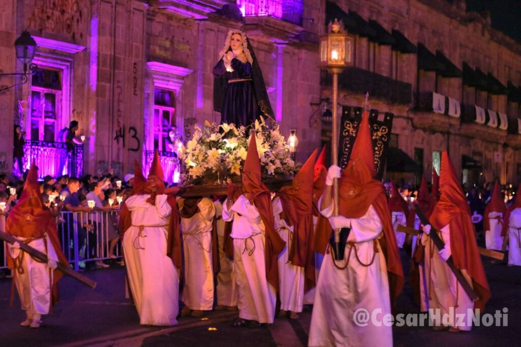 Procesion del Silencio de Morelia dentro de las 3 mas importantes de Mexico SECTUR Michoacan