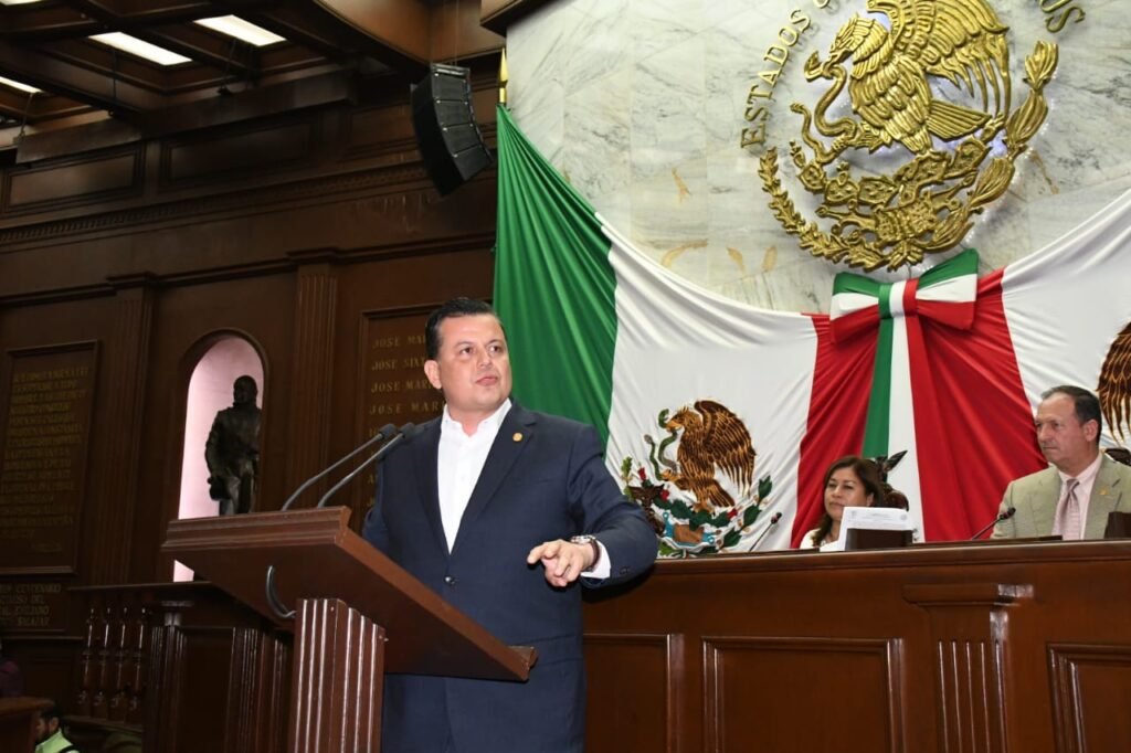 A Morena le importa más prohibir la tauromaquia que la violencia en Michoacán: Memo Valencia 2 A Morena le importa mas prohibir la tauromaquia que la violencia en Michoacan Memo Valencia 78