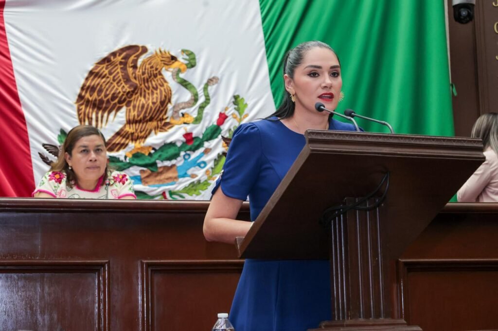 Ciberbullying, práctica que debe combatirse con estrategias concretas: Diana Espinoza 2 Ciberbullying practica que debe combatirse con estrategias concretas Diana Espinoza 56