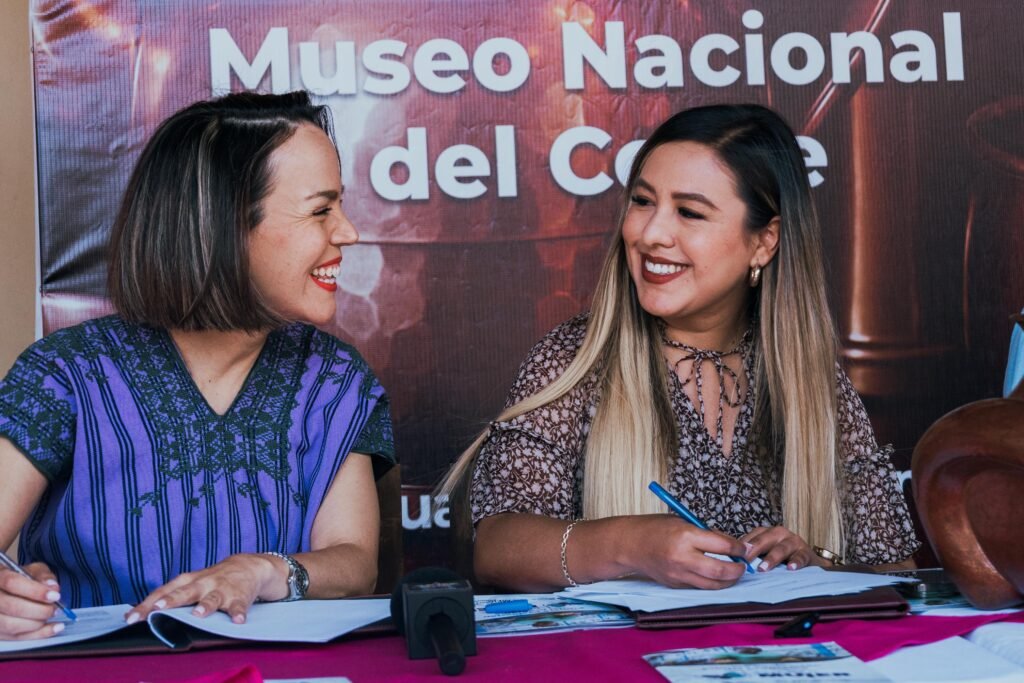 Firma de Convenio SiFinancia para Impulsar el Desarrollo Economico de Salvador Escalante i9k
