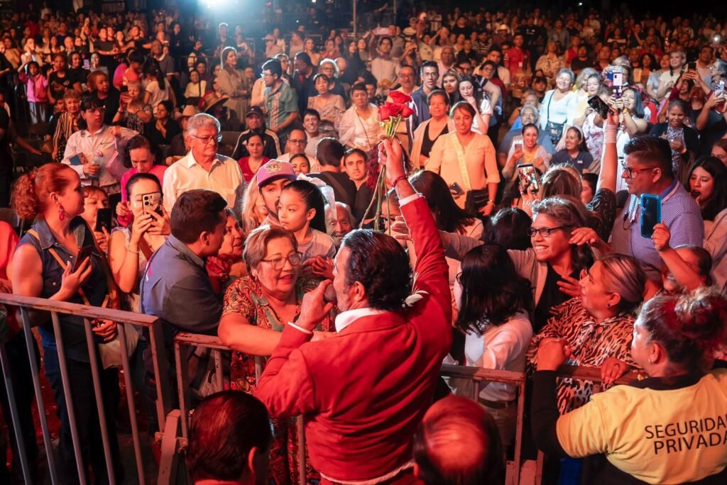 Juan Gabriel y Martín Urieta, michoacanos que recordó Pablo Montero en el Festival Michoacán de Origen 2 img 20250505 wa00202219339427393111282