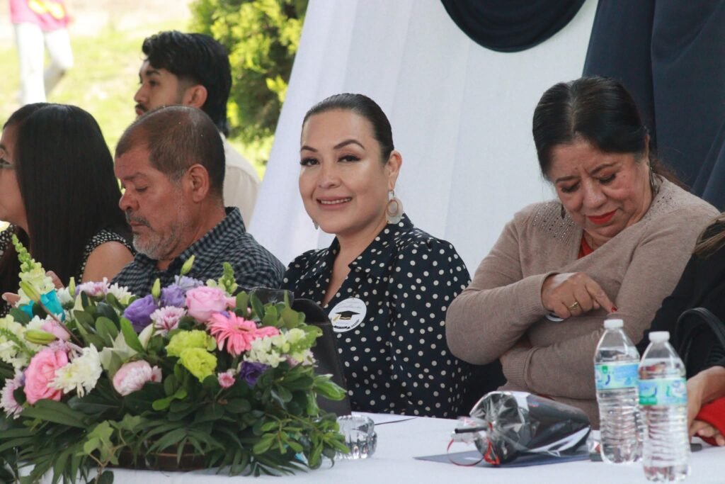 Condena enérgica del PT Michoacán al ataque contra la presidenta municipal de Cuitzeo 3 Ataque armado contra alcaldesa de Cuitzeo deja tres heridos es el segundo atentado que sufre Rosa Elia Milan 4 1