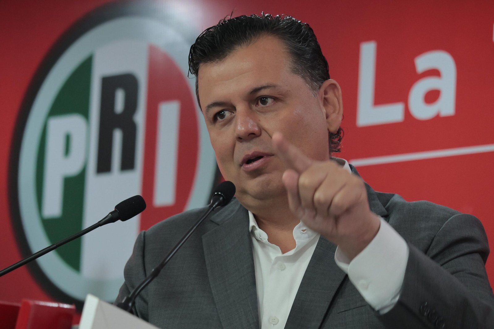 Memo Valencia levanta la mano para ser el proximo Fiscal General de Michoacan 89 scaled