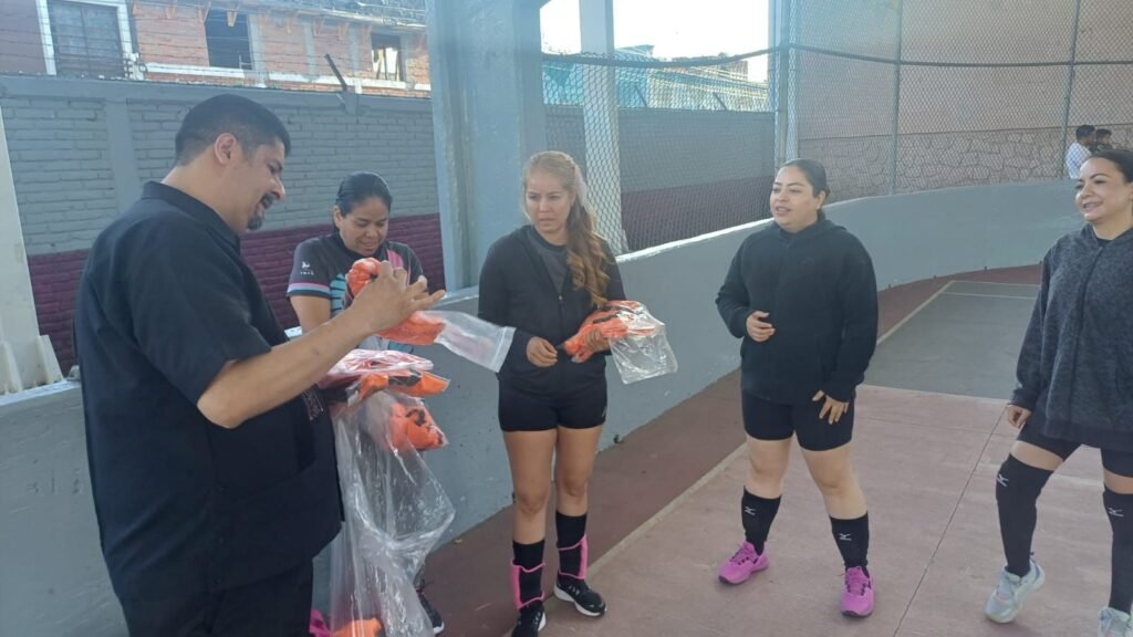 Necesario apoyar el deporte femenil en Michoacán, también es tema de salud pública: Dr Simbad 2 img 20250920 wa00056094813811670077064
