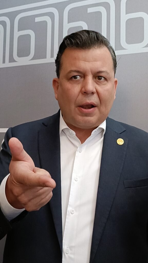Guillermo Valencia en Michoacan