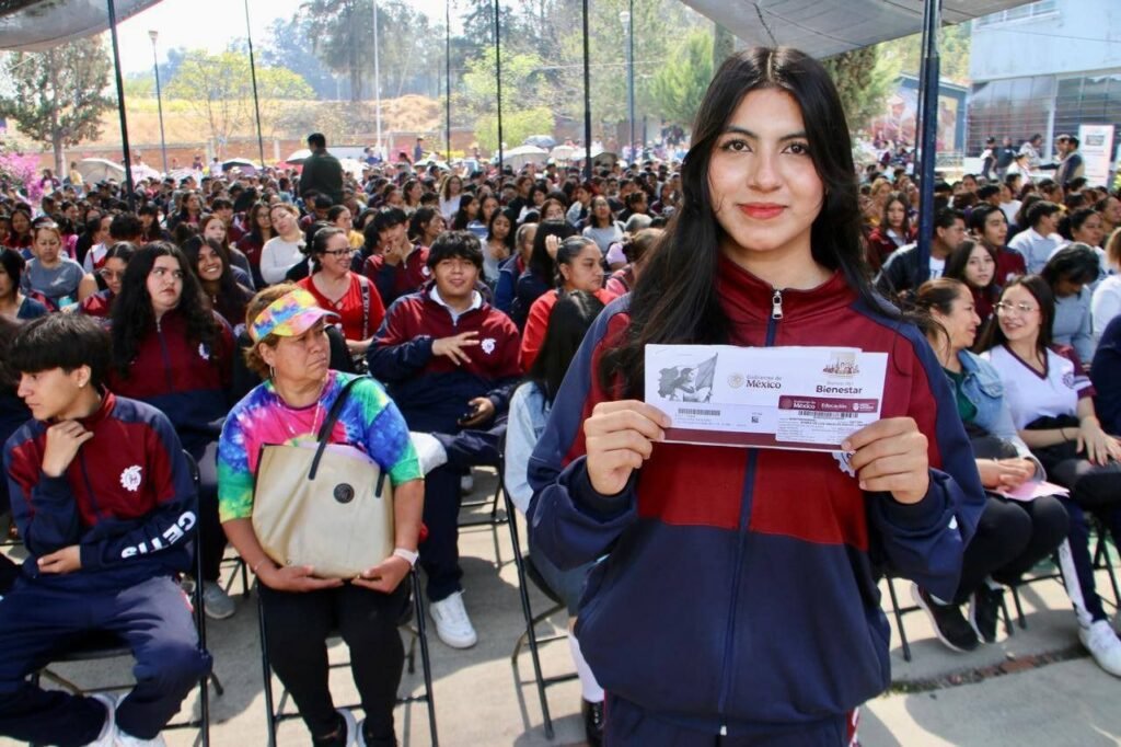 Abre registro para Beca “Benito Juárez” de Educación Media Superior en Michoacán 2 img 20251006 wa0036348636156940721778