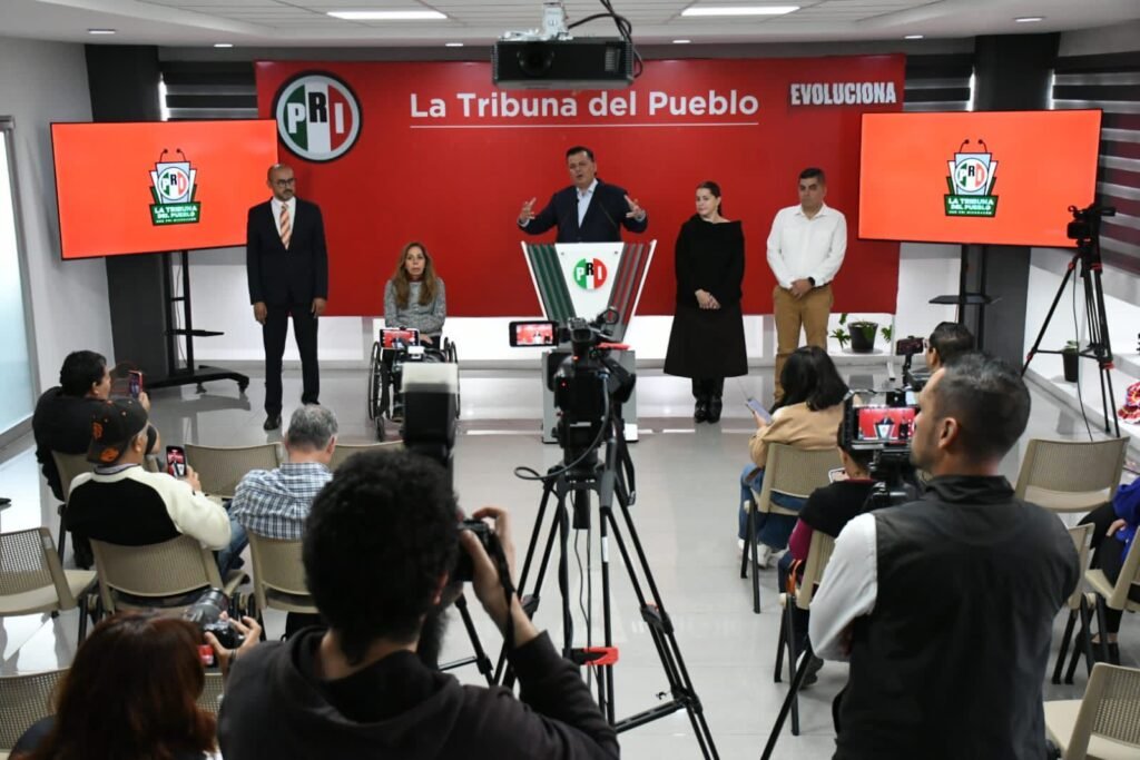 Leonel Godoy le hace daño a Morena y le hace daño a la política: Memo Valencia 2 img 20251125 wa00203136292859987592098