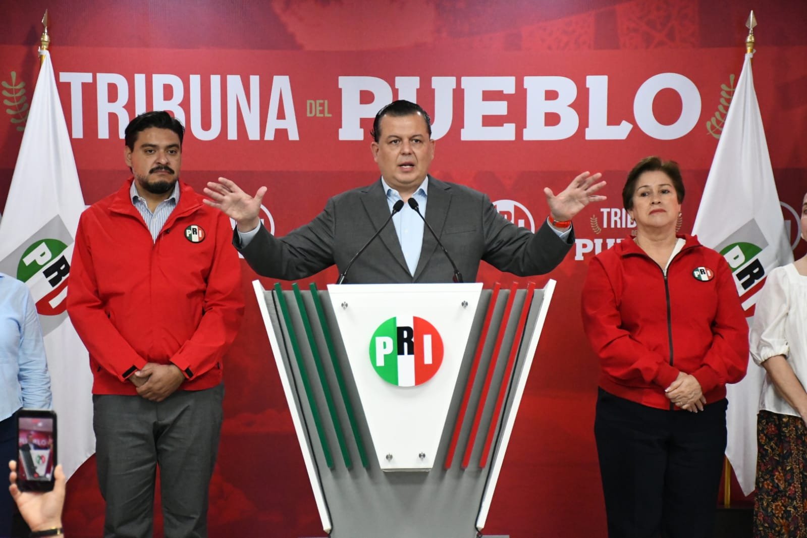 Denuncian a funcionarios del Ayuntamiento de Morelia por delitos electorales en proceso interno del PRI