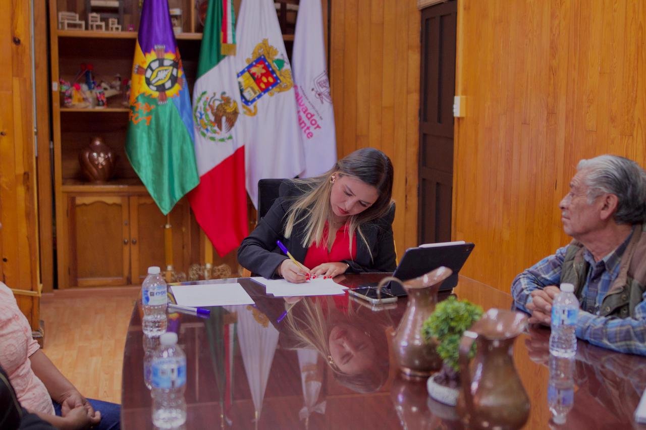 Dialogo y coordinacion fortalecen el trabajo en Salvador Escalante Dayana Perez 2