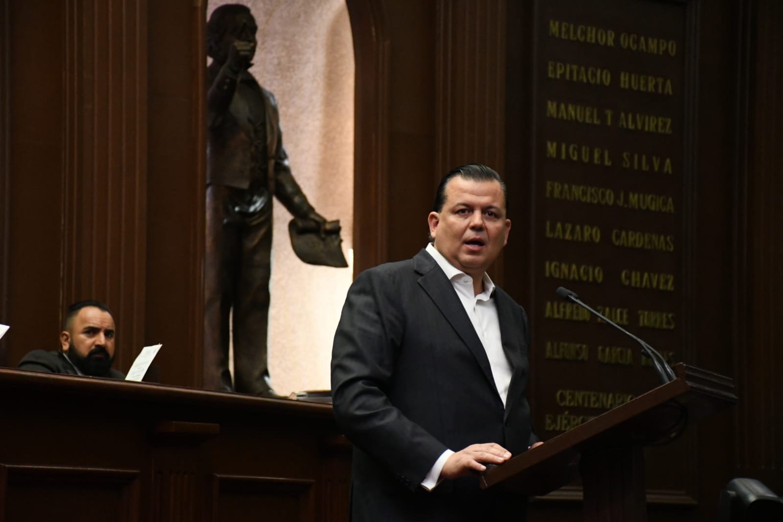 Celebra Memo Valencia la aprobación del exhorto, que propuso hace casi un año, para prevenir el secuestro virtual y la extorsión telefónica 1 IMG 20260416 WA0003