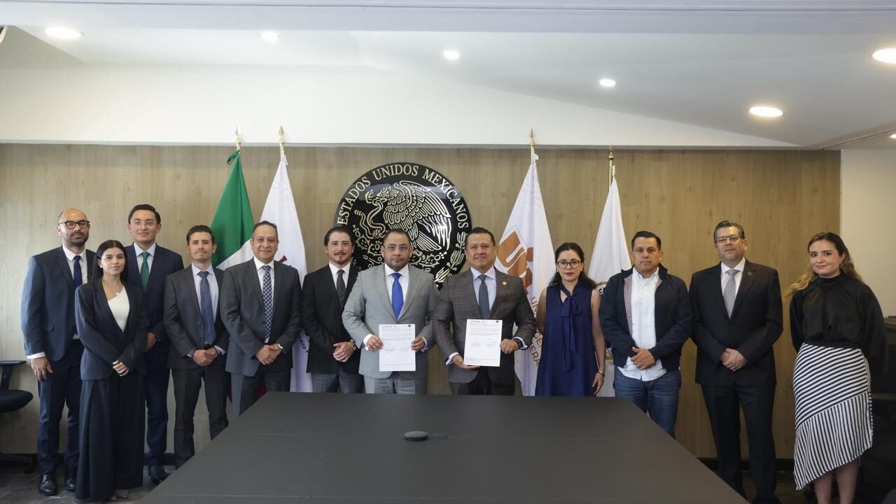 Torres Piña fortalece alianza FGE-UIF para seguir la ruta del dinero y golpear finanzas del crimen