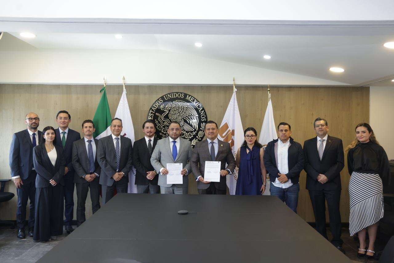 Torres Piña fortalece alianza FGE-UIF para seguir la ruta del dinero y golpear finanzas del crimen 1 IMG 20260526 WA0053