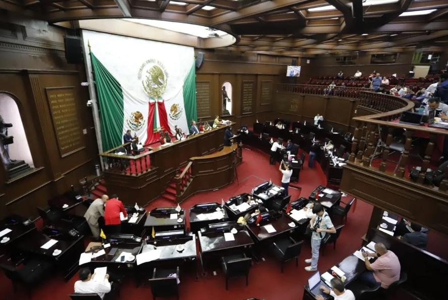 Exhorta 76 Legislatura a la rectora de la UMSNH atender a la brevedad problemática de huelga 1 IMG 20260608 WA0101