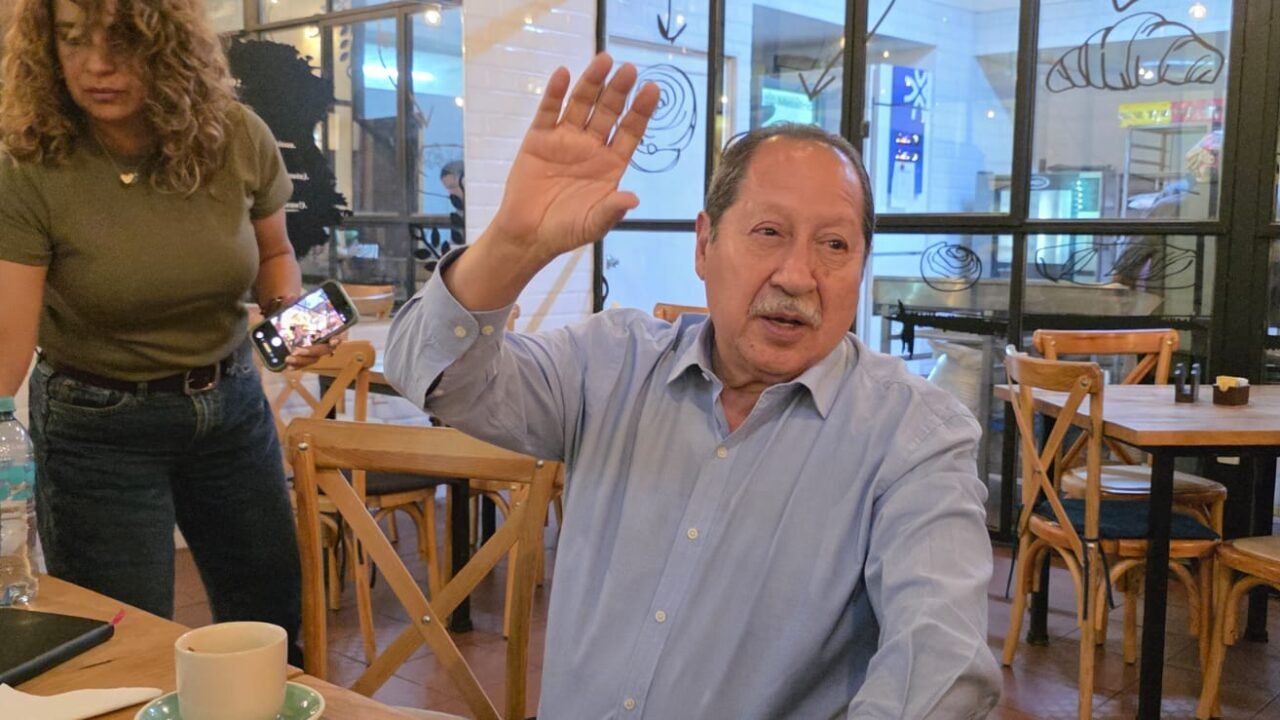Leonel Godoy anuncia su retiro de la política local