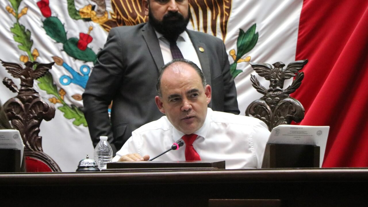 Exige Baltazar Gaona retirar concesión de Kansas City Southern ante accidentes ferroviarios en Michoacán