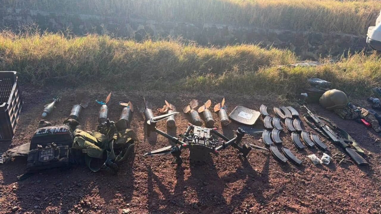 Operativo federal deja nueve detenidos y un fuerte aseguramiento en dos comunidades de Michoacán
