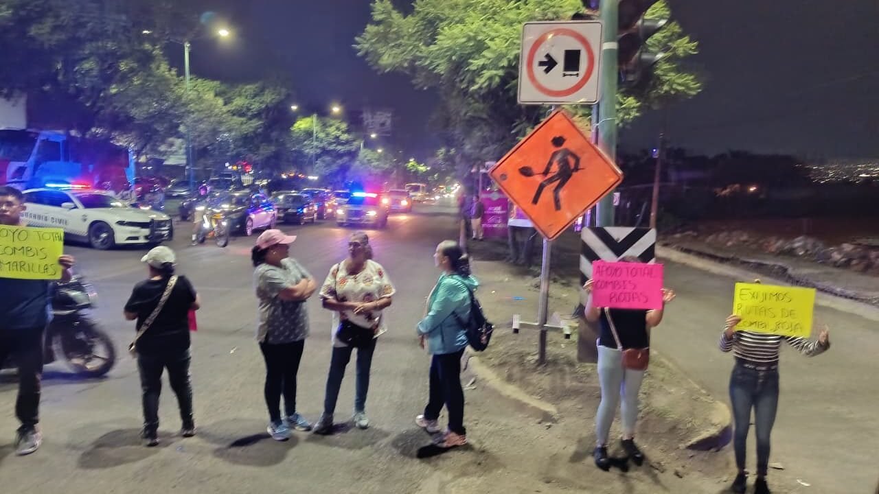 Colapsa el tráfico en Morelia por bloqueo en la salida a Quiroga