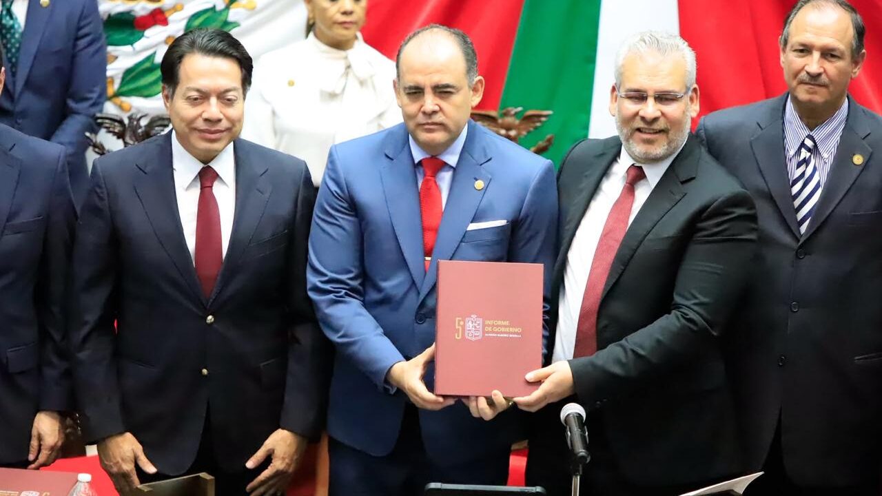 Bedolla entrega su Quinto Informe de Gobierno al Congreso de Michoacán
