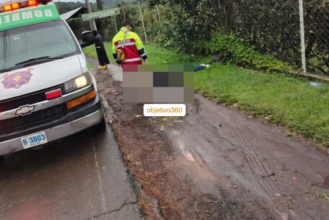 Localizan a hombre sin vida en carretera de Uruapan, Michoacán; tenía impactos de bala